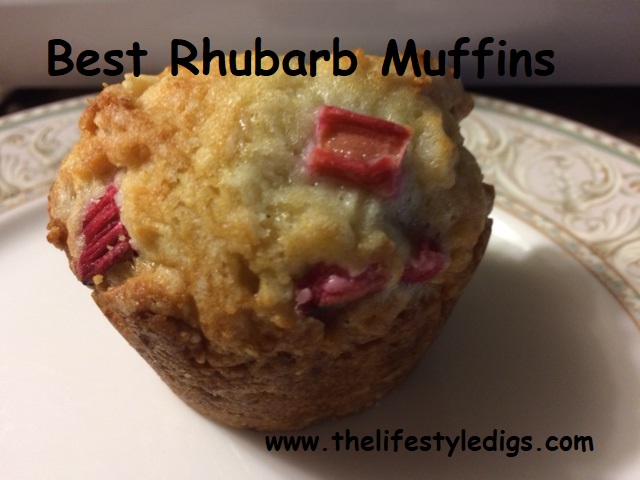 Best Rhubarb Muffins