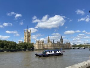 Discovering London while Housesitting